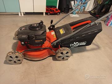 Tosaerba motore a scoppio 