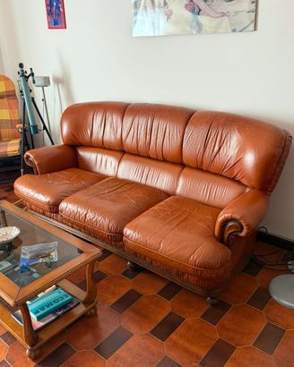 Divano in pelle e legno