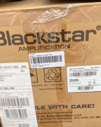 Testata Blackstar id 60 completa di pedaliera