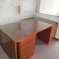 scrivania con armadio