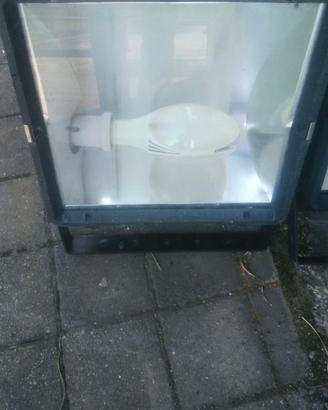 Fari da esterno GE EF40400MAS 400W – IP65