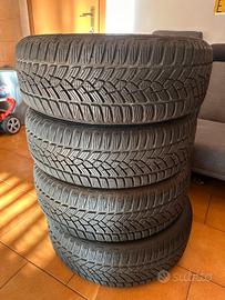 gomme 215/65/16.   98H