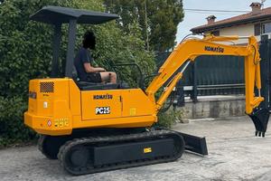 E255 - Escavatore Komatsu 25 q