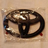 Paralume originale Toyota, stemma posteriore NUOVO