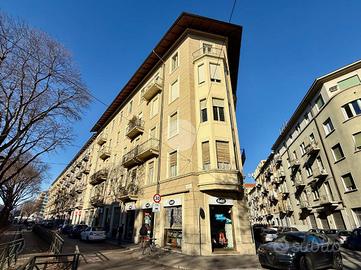 2 LOCALI A TORINO