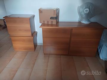Cassettiera e comodini camera da letto