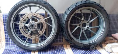 CERCHI COMPLETI BMW GS 1200/1250 chiamare