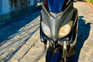 Yamaha X Max 125