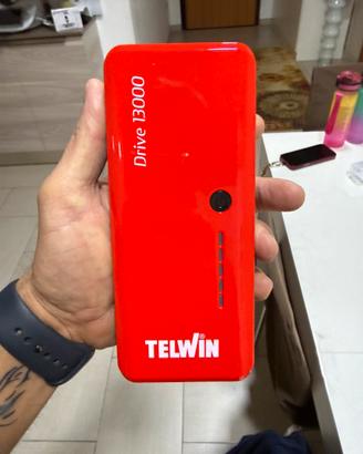 Il Drive 13000 è un avviatore portatile