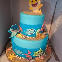Torta finta Baby Shark