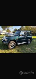Mitsubishi Pajero 2.5 TDI Metal-top S.S. GLS Targe