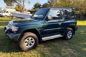 Mitsubishi Pajero 2.5 TDI Metal-top S.S. GLS Targe