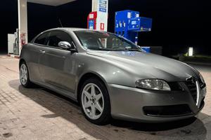 Alfa Romeo GT Q2