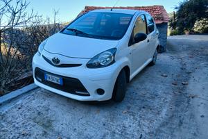 aygo  1000  x  neo patentati