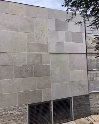 Pavimentare/rivestire con la pietra