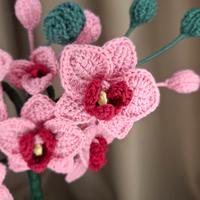 Orchidea all'uncinetto