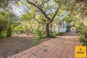 Villa unifamiliare con giardino box in Viale Aiace