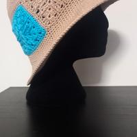 Cappello donna uncinetto