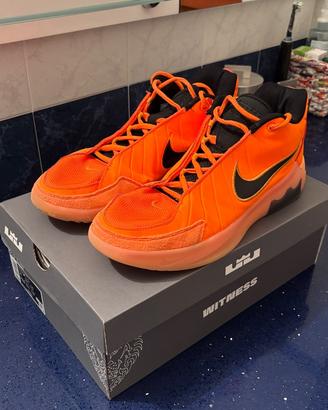 Nike LeBron Witness 9 Arancioni Taglia 45