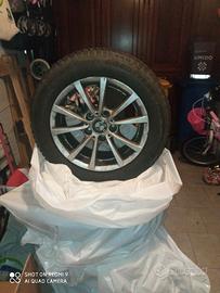 gomme invernali 205 60 16 più cerchi bmw 