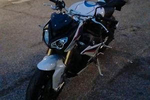 bmw s1000r 