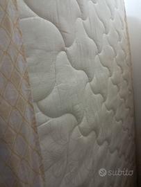 Materasso memory foam e rete ortopedica