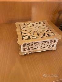 Portagioie esclusivo in legno
