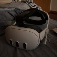 Visore meta quest 3