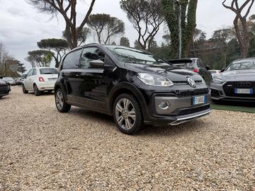Volkswagen up! 1.0 75 CV 5p. cross BlueMotion Tech