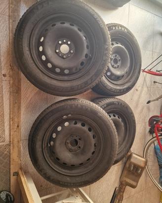 195/65 15 gomme e cerchi fiat