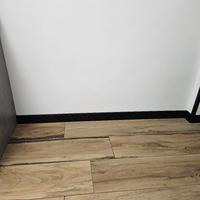 Battiscopa nero MDF
