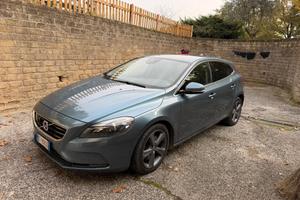 volvo v40 d3 geartronic 