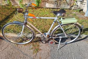 Mosquito 38B con frizione su bici anni 50