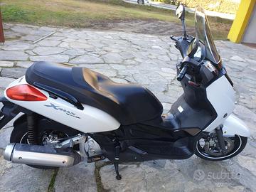 Scooter yamaha xmax 250