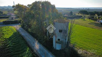 RUSTICO A MONTALTO DI CASTRO
