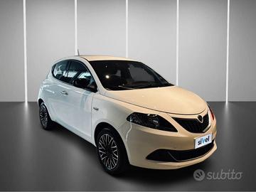 Lancia Ypsilon 1.0 FireFly 5 porte S&S Hybrid Gold