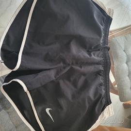 pantaloncini nike