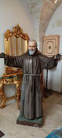 Statua Padre Pio dimensione uomo in vetroresina