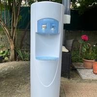 EROGATORE D'ACQUA DISPENSER