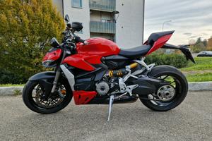 Ducati Streetfighter V2
