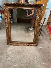 Specchio vintage cornice dorata intagliata