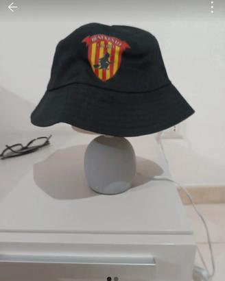 Cappello alla pescatora nero Benevento calcio 