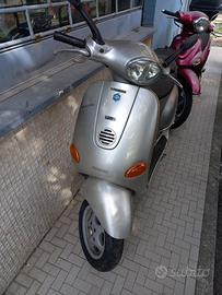 Vespa ET4 125