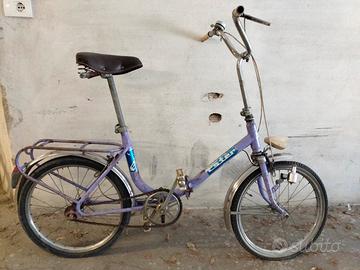 Bicicletta pieghevole viola vintage 