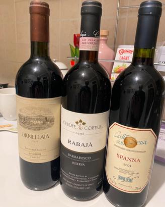 Bottiglie di vino invecchiato