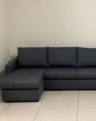 DIVANO GRIGIO TRE POSTI ANGOLARE