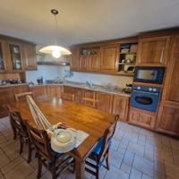 cucina in legno massiccio