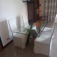 Tavolo cristallo con sedie