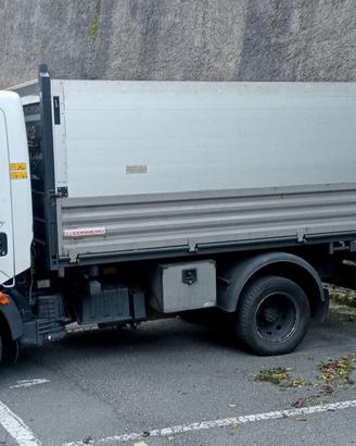 Renault Maxity Nissan Cabstar