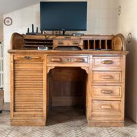 Antico scritto in stile Art Deco